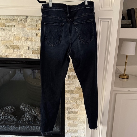 MOTHER Jeans 28 The Stunner Zip Two Step Fray in Last Call Jeans - Picture 6 of 8